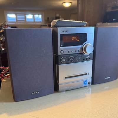 Sony CMT-NEZ30 Micro HiFi System CD Cassette AM/FM Stereo W/ Remote Fully Works! image 3