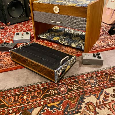 Heavy Seas Amp Riser/ Pedalboard storage for studio - Golden Ash / Sea Weed Morris Fabric image 14