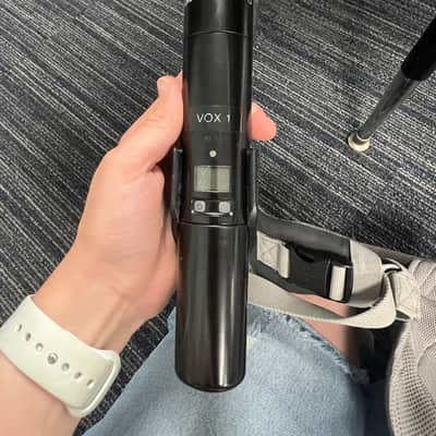 Shure ULX Wireless SM58 System w/ ULXS4 Receiver + Bodypack image 1