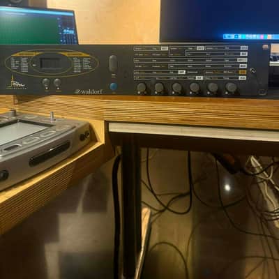 Waldorf Pulse Rackmount Synthesizer 1995 - Blue image 1