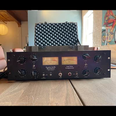 Tegeler Audio  VCT Compressor  2021  Blue image 3