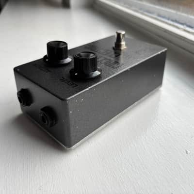Circle Electric Co Orbiter Germanium Fuzz Face Circuit Guitar Effect Pedal image 4