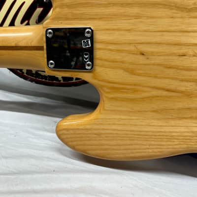 Fender Deluxe Jazz Bass V 5-String Electric Bass image 14