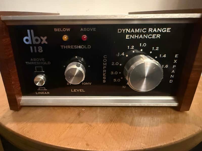 dbx 118 Dynamic Range Enhancer | Reverb