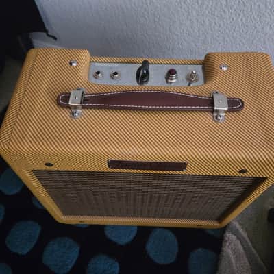 Fender '57 Custom Champ Tweed Handwired 2-Channel 5-Watt 1x8" Guitar Combo Amp image 2