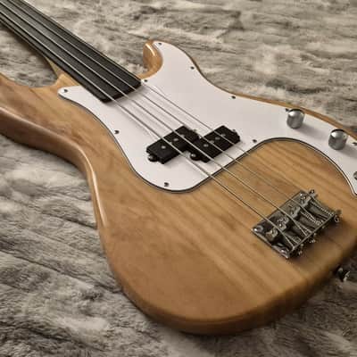 Glarry Fretless Precision Bass - 4-String - Set-Up - Natural - Rosewood Fingerboard image 2