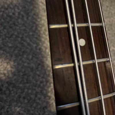 Series 10 Four String - Red/Gray Burst image 9