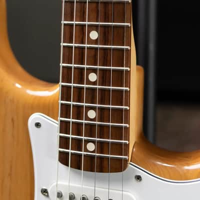 Fender Classic Series '70s Stratocaster Electric Guitar - Natural with Gig Bag - Used image 10