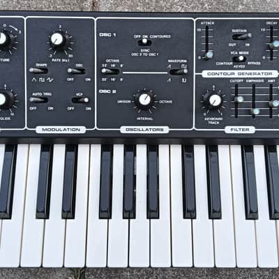 Moog Rogue 1981 - Black image 1