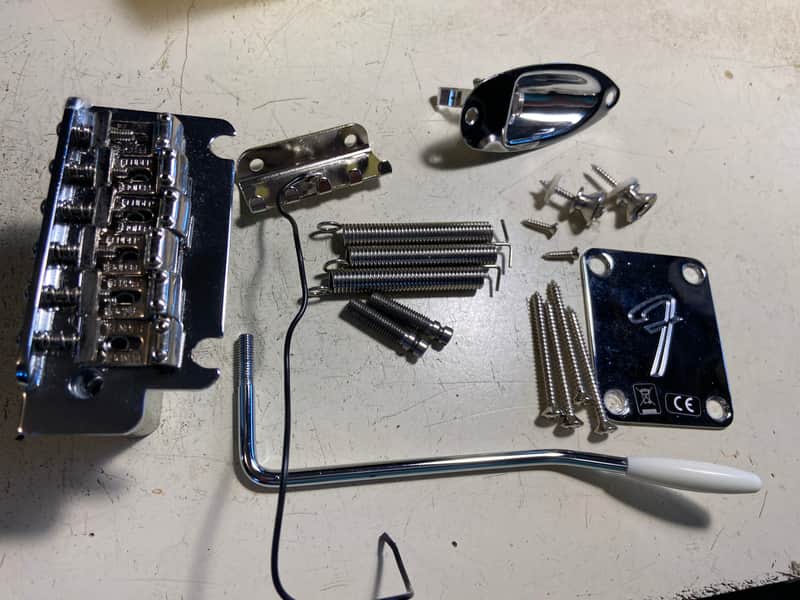 Fender Player Strat Stratocaster Hdw 2 Point Bridge F Neck Plate Output image 1