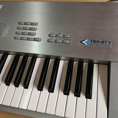 Korg Korg Trinity 61 / Synthonia Library image 2