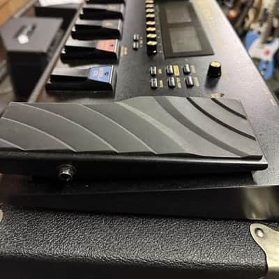 Boss GT-100 Effects Processor MultiEffect Pedal image 2