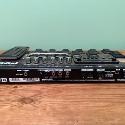 Line 6 POD xt Live Multi-Effect and Amp Modeler 2004 - 2007 - Black image 3