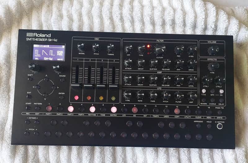 Roland SH-4D Polyphonic Desktop Synthesizer 2023 - Present - Black image 1