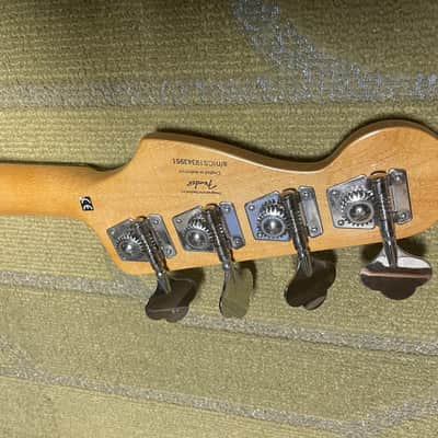 Squier Classic Vibe '70s Jazz Bass 2019 - Present - 3-Color Sunburst image 7