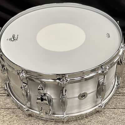 Gretsch G4164SA USA Custom Solid Aluminum 6.5x14" 10-Lug Snare Drum 2025 Aluminum image 2