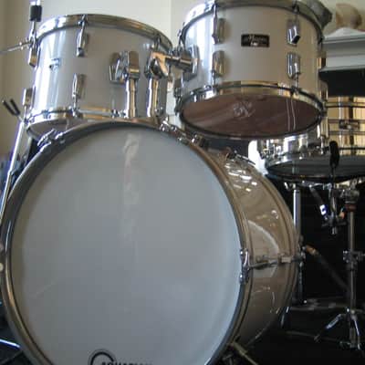 Pearl MAXWIN drums / 5-piece Shell Kit / Vintage (70's) snow white/ coffin-shaped lugs image 7