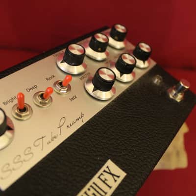 Peace Hill FX  SSS Tube Preamp Dumble style with Black Tolex & Silver Panel image 11