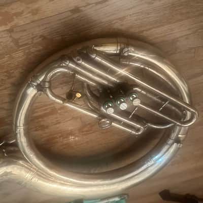 King 2350 BBb Sousaphone with detachable cluster, includes case. image 9