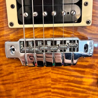 Line 6 James Tyler Variax JTV-59 – Tobacco Sunburst – Stainless Steel Frets – Fully Functional image 3