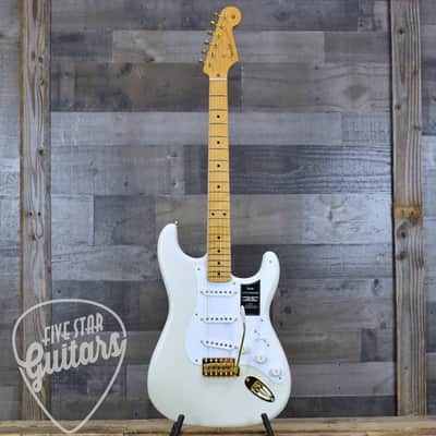 Mint Fender Limited Edition Vintera III Late 50s Stratocaster - Maple Fingerboard- White Blonde with Bag image 3
