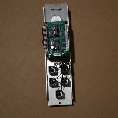 Synthesizers.com Q112 4-Channel Mixer Module 2010s - Black image 4