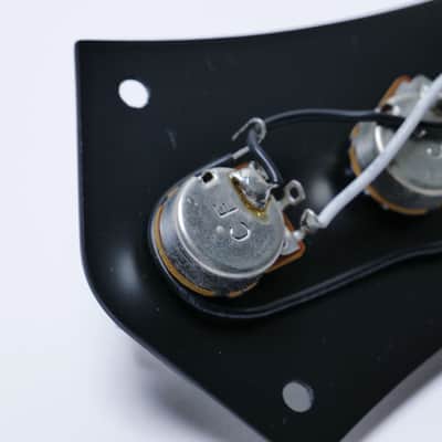 Jazz Bass Wiring Harness and Loaded Control Plate - Black image 3
