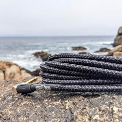 Pig Hog - PCH20BKR PC-H20BKR Right-Angle 1/4" to 1/4" Black Woven Guitar Instrument Cable, 20 Feet image 2