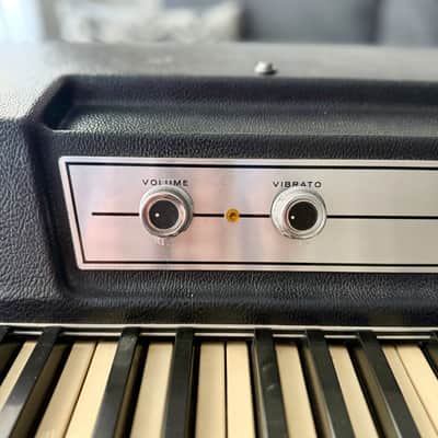 1977 Wurlitzer 200A Just Serviced - SUPER CLEAN! image 5
