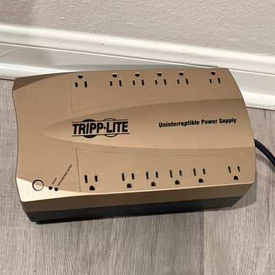 Tripp-Lite HT850UPS image 1