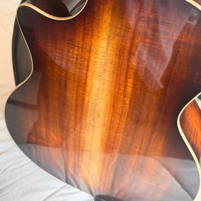 Taylor K24ce.  V-class bracing - Sunburst image 5