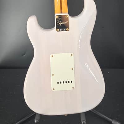 Squier FSR Classic Vibe™ '50s Stratocaster® White Blonde image 5