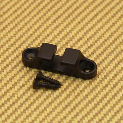 405100B Hipshot Black 2-String Bass Headstock String Guide Tree Retainer 2SR-02B