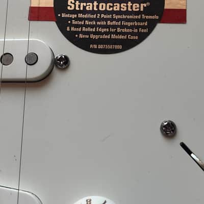 Fender American Standard Stratocaster with Maple Fretboard 2008 Olympic White image 7
