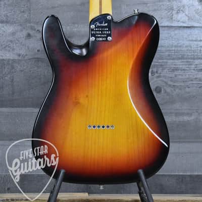 Pre-Owned Fender American Ultra Luxe Vintage '60s Custom Telecaster - 3-Color Sunburst with Hardshell Case image 2
