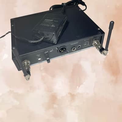 Shure BLX4R image 5