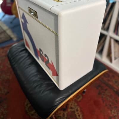 Marshall Studio Vintage SV20C "MK II" 20-Watt 1x10" Guitar Combo 2022 - White with Target Grille image 7