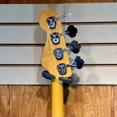 Fender American Professional II Jazz Bass with Maple Fretboard 2020 - Present - Dark Night image 6