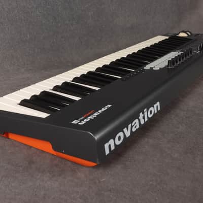 Novation Launchkey 61 Midi Keyboard Controller - 2nd Hand image 5