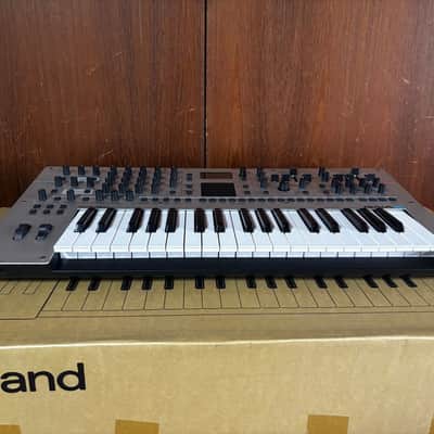 Roland Gaia 2 37-key Virtual Analog Wavetable Synthesizer w/ box image 4