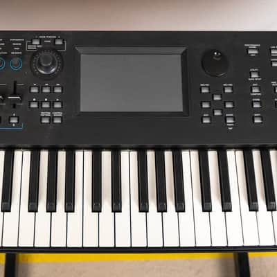 Yamaha MODX7+ 76-Key 16-Voice Synthesizer 2022 - Present - Black