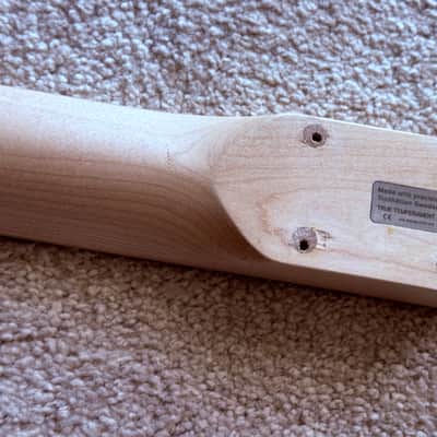 True Temperament Reverse T-Neck 2025 - Maple image 10