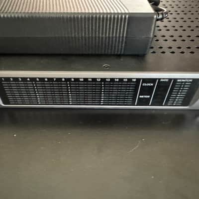 Universal Audio Apollo x16 Thunderbolt 3 comes LOADED w/PLUGINS!! MINT! image 3