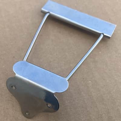 Kay/Harmony- Vintage Short trapeze tailpiece, 4", chrome image 1
