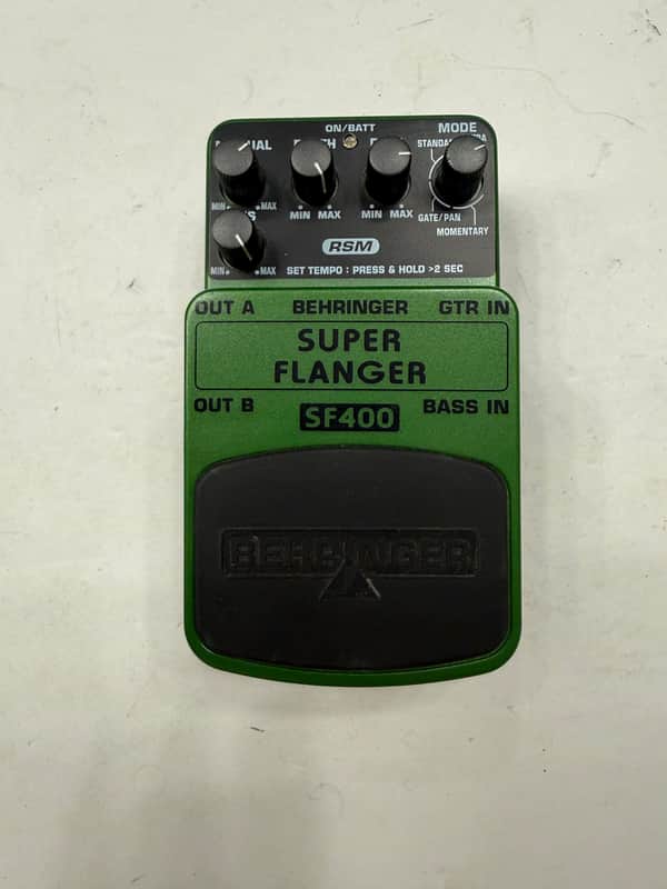 Behringer SF400