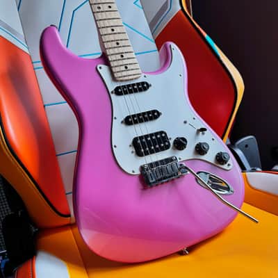 Fender USA MOD SHOP Custom Stratocaster in Bubblegum Metallic w/ Orig Case! image 16
