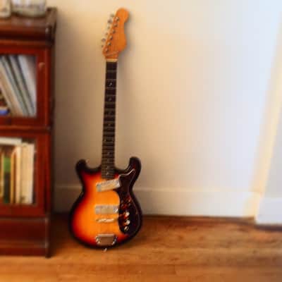 Teisco Unknown 1960's - Sunburst image 12