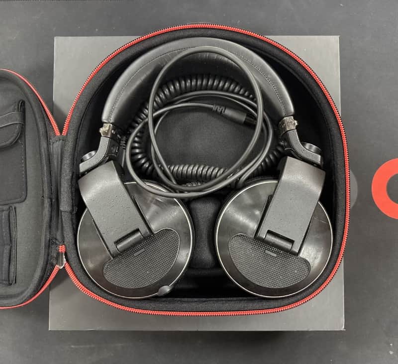 Pioneer DJ HDJ-X10 K Black DJ headphones – Black – With case image 1