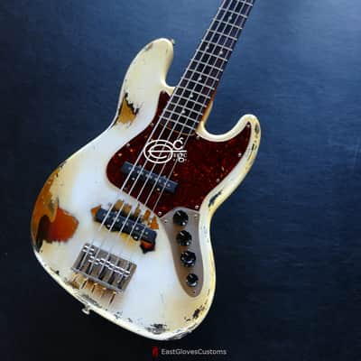 Fender Deluxe Active Jazz Bass V Vintage White on Sunburst Heavy Relic Aged image 2