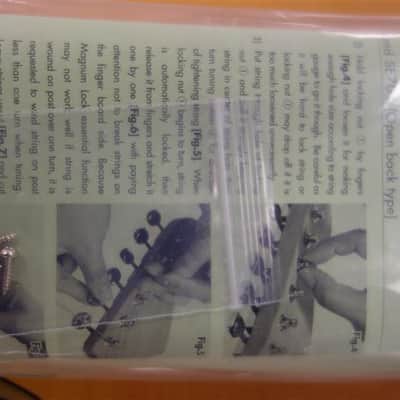 Fender Vintage-Style Locking Guitar Tuning Machines Chrome image 3